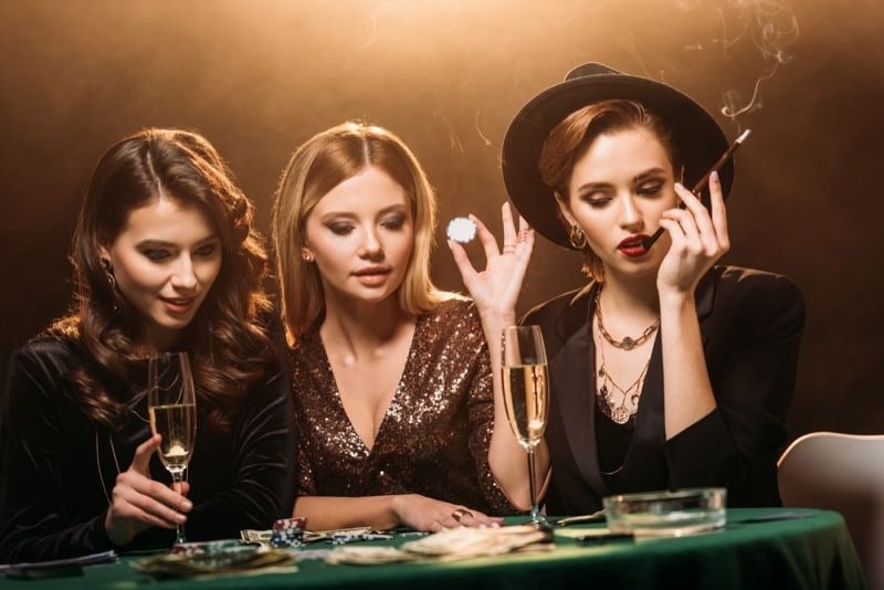 Opsi e-wallet DANA OVO GoPay di abangku888